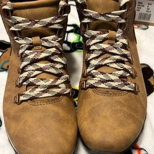 Merrell Apline Hiker. 8.5 women’s color Mushroom